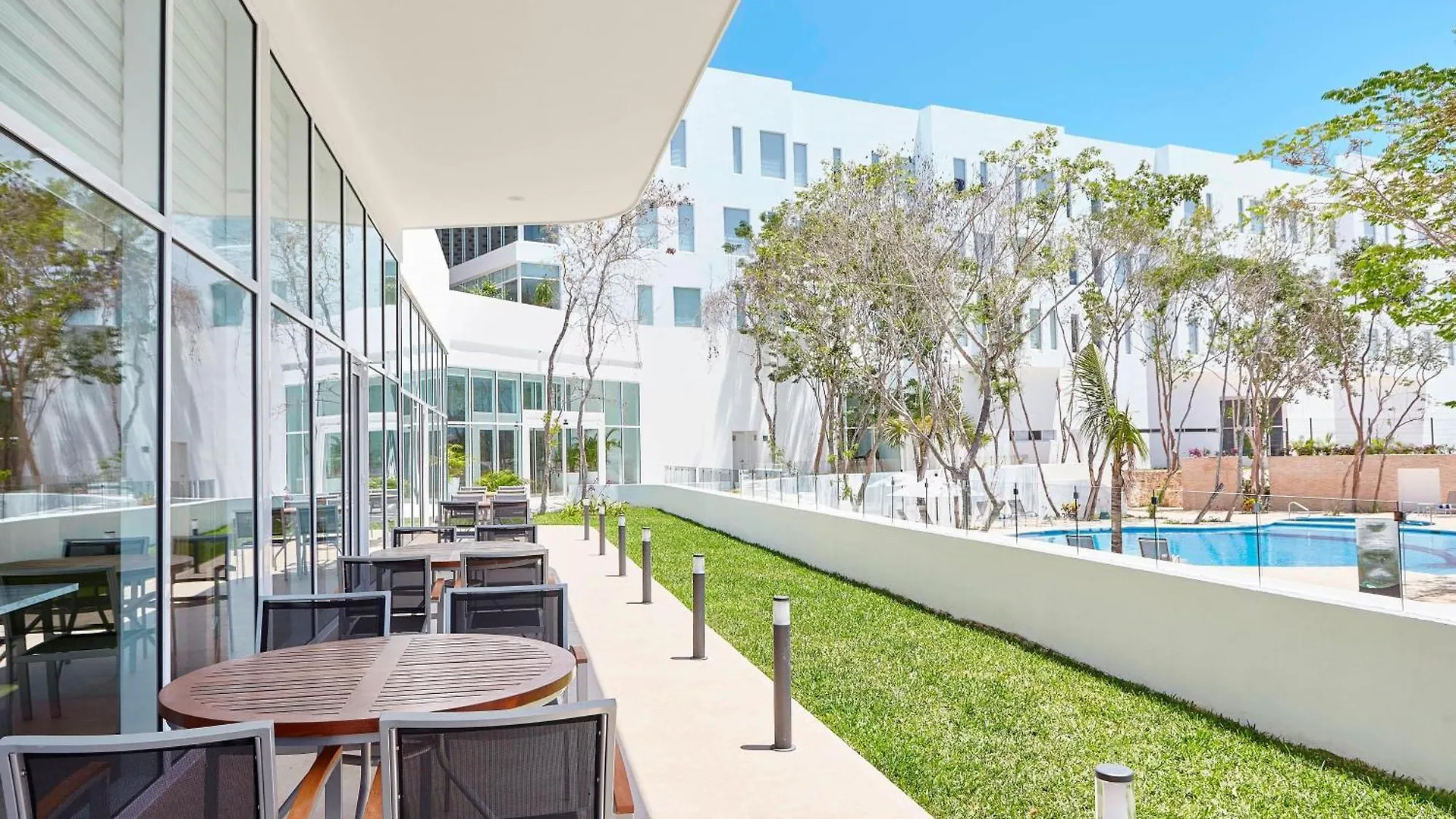 Отель Fairfield Inn & Suites By Marriott Cancun Airport Alfredo V. Bonfil