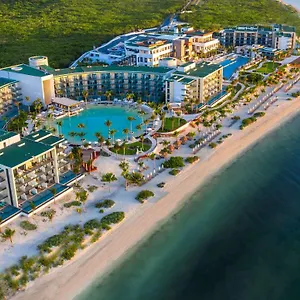 Курортный комплекс Haven Riviera Cancun (adults Only)