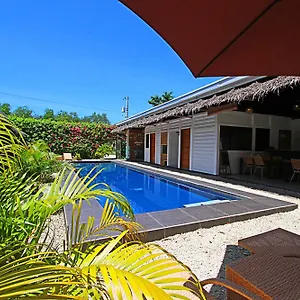 Resort Alona M 