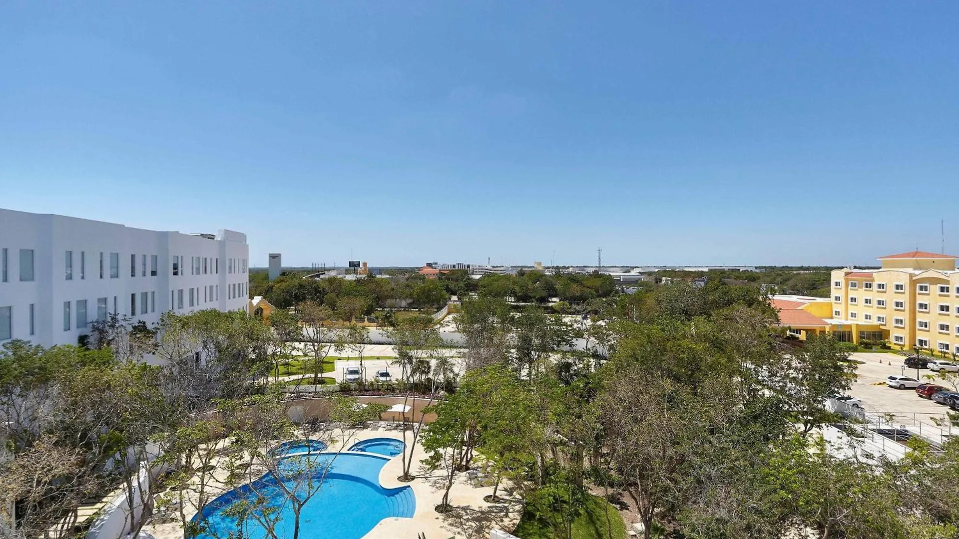 Fairfield Inn & Suites By Marriott Cancun Airport Alfredo V. Bonfil Hotel